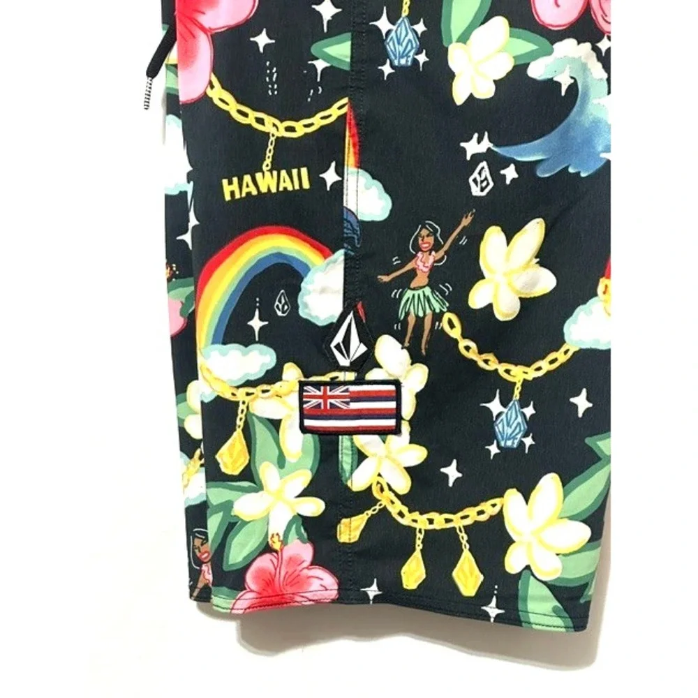 Volcom Men's Size 30 Black Multicolor Hawaiian Print Mod Tech Board Shorts